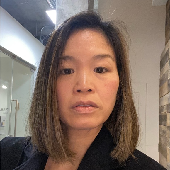 Meet your Posher, Lauren - Picture 1 of 1